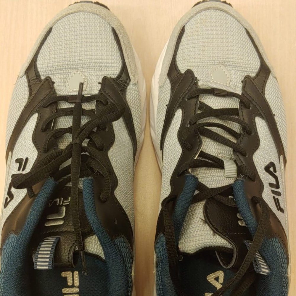 Fila Men's  Athletic Running Hiking Shoes Grey/Black/ Blue(slightly damaged) - Picture 4 of 5